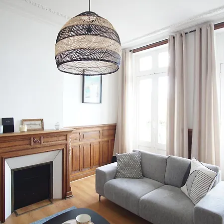 -bosco- Elegant T3 Avec Balcon Et Vue Sur Le Port * קונקרנו